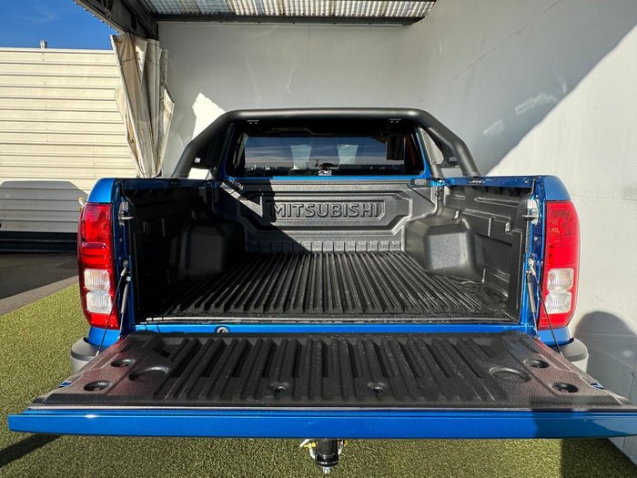 2025 Mitsubishi Triton GLX-R