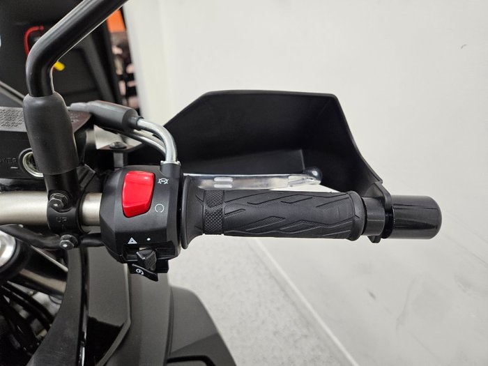 2024 Suzuki V-STROM 650XT (DL650XA) Black
