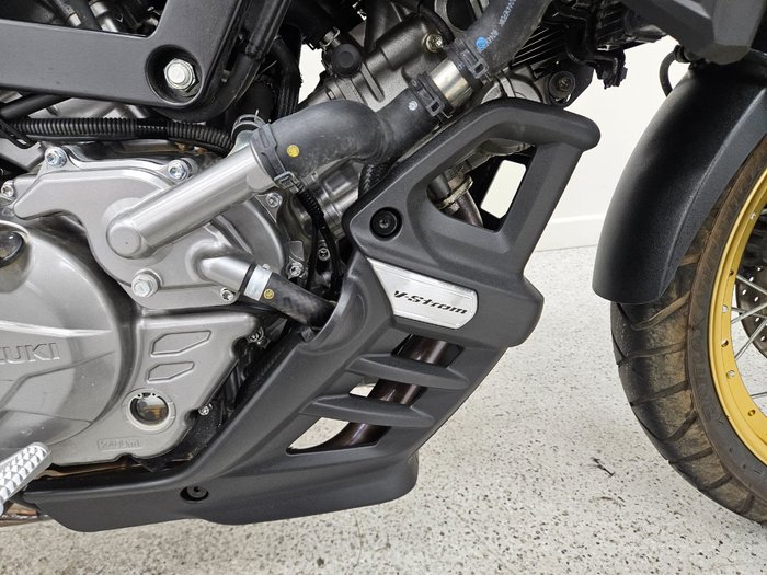 2024 Suzuki V-STROM 650XT (DL650XA) Black
