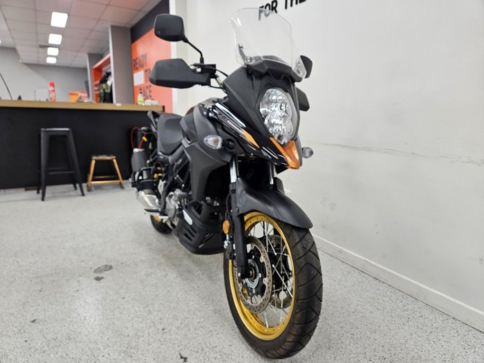 2024 Suzuki V-STROM 650XT (DL650XA) Black