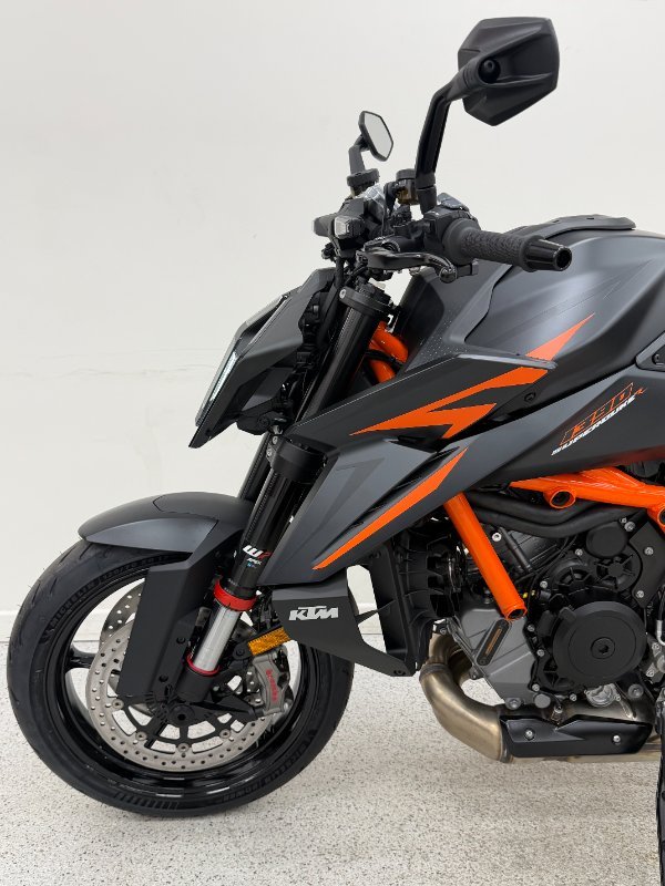2026 Ktm 1390 SUPER DUKE R Black