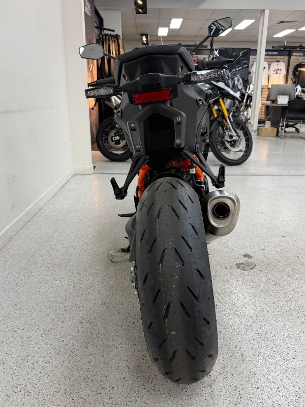2026 Ktm 1390 SUPER DUKE R Black