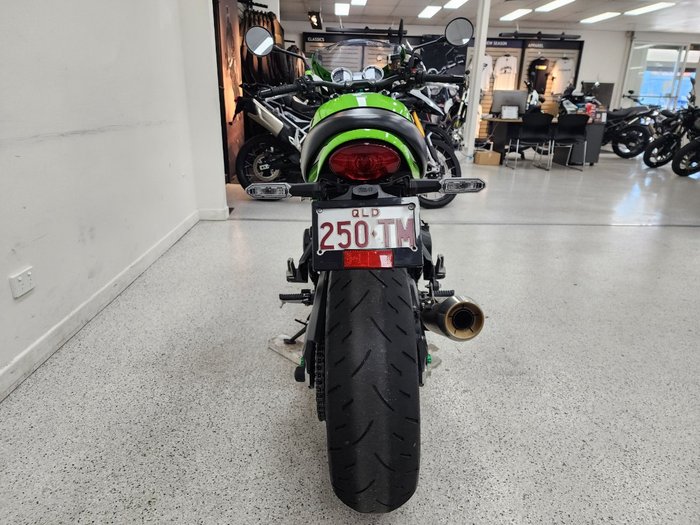 2018 Kawasaki Z900RS (ZR900C) Green