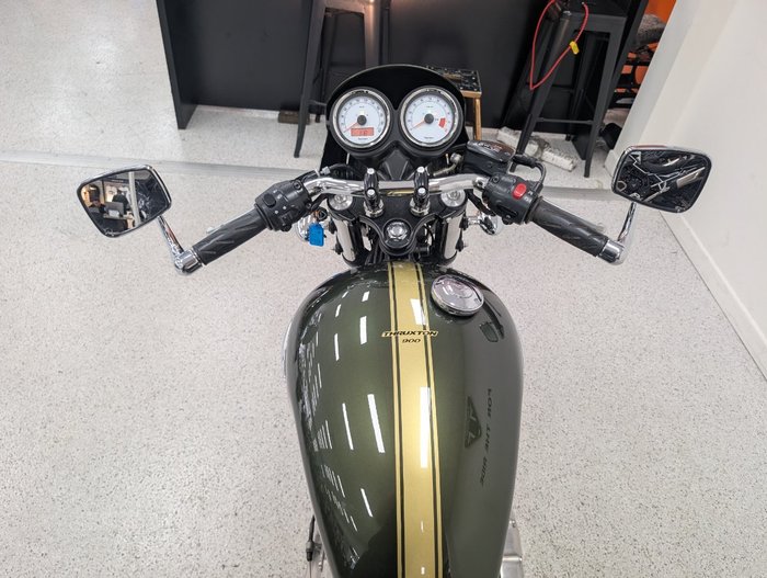 Triumph 2013 TRIUMPH 865CC THRUXTON A1 Green
