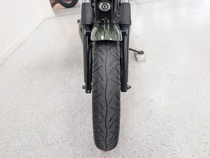 Triumph 2013 TRIUMPH 865CC THRUXTON A1 Green