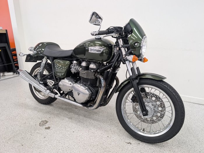 Triumph 2013 TRIUMPH 865CC THRUXTON A1 Green