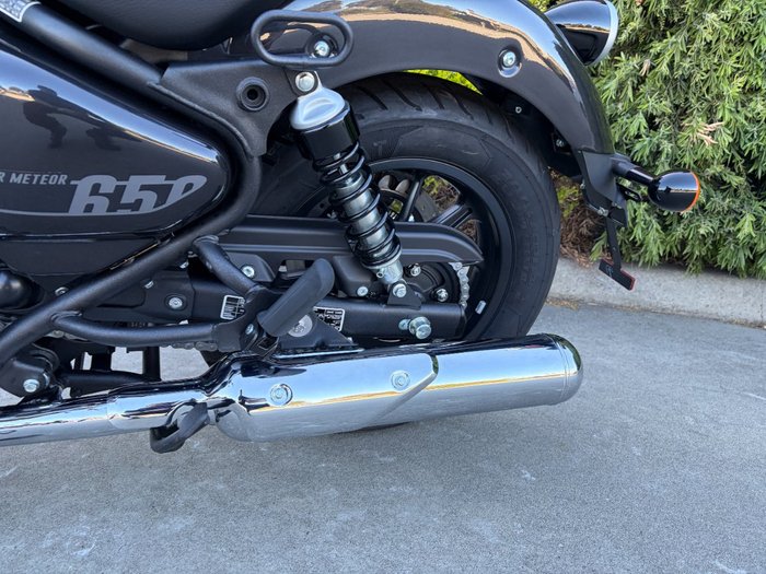 2026 Royal Enfield SUPER METEOR 650 Astral Black