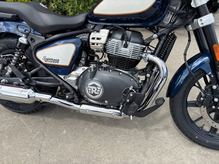 2026 Royal Enfield SUPER METEOR 650 CELESTIAL BLUE