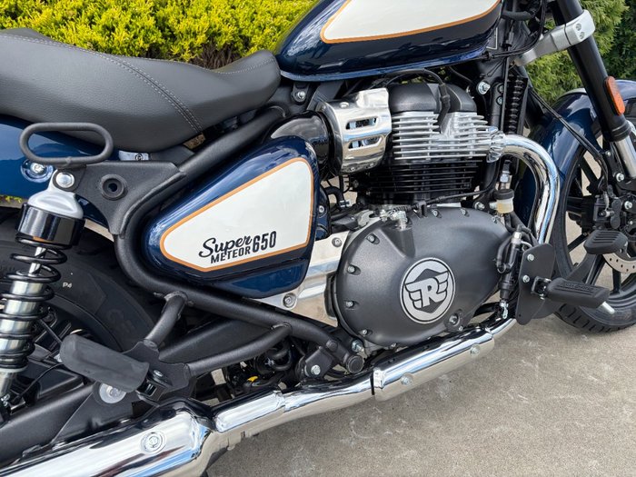 2026 Royal Enfield SUPER METEOR 650 CELESTIAL BLUE