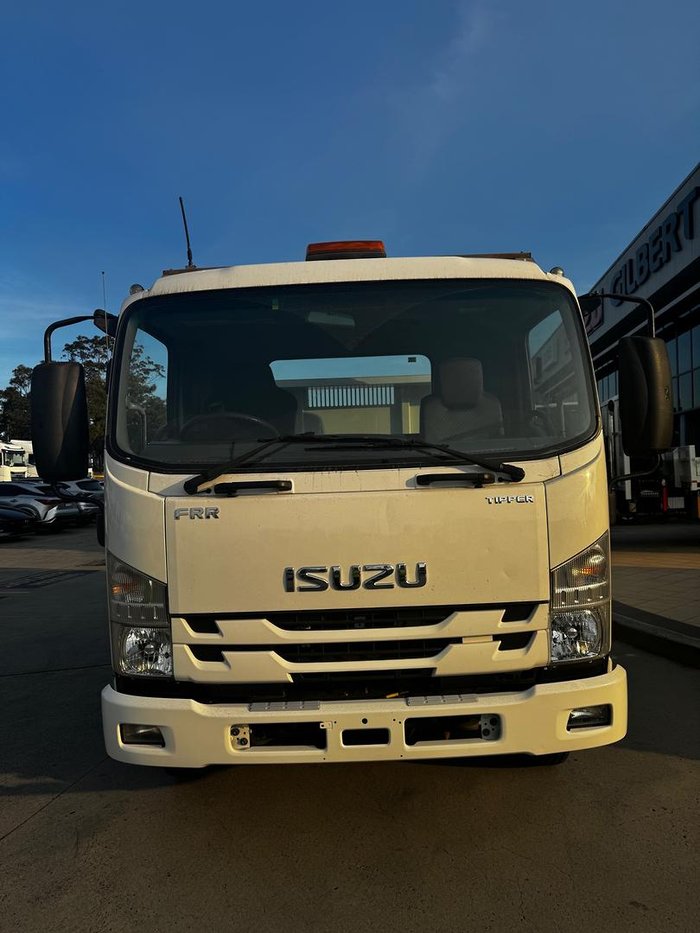 2018 Isuzu F Series FRR107-210