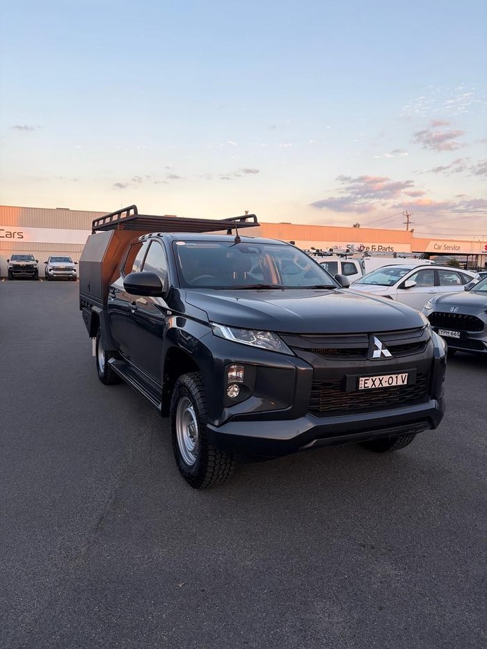 2022 Mitsubishi Triton GLX
