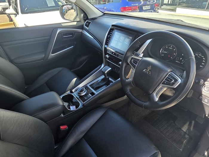 2021 Mitsubishi Pajero Sport GLS