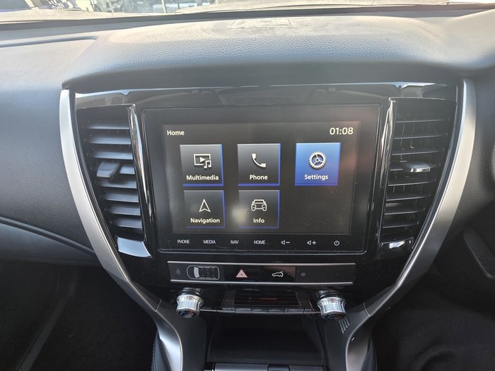 2021 Mitsubishi Pajero Sport GLS