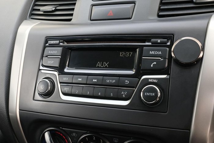 2019 Nissan Navara RX