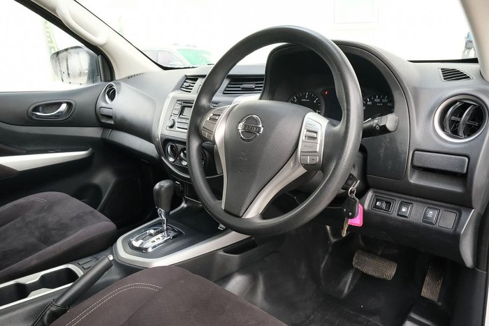 2019 Nissan Navara RX