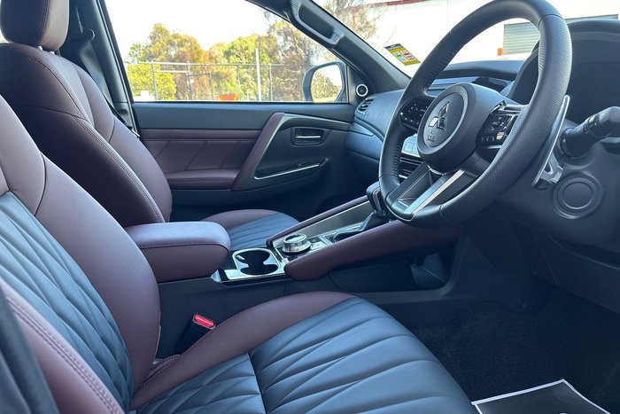 2025 Mitsubishi Pajero Sport GSR