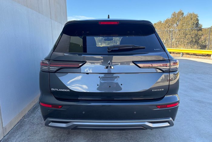 2025 Mitsubishi Outlander Exceed Tourer