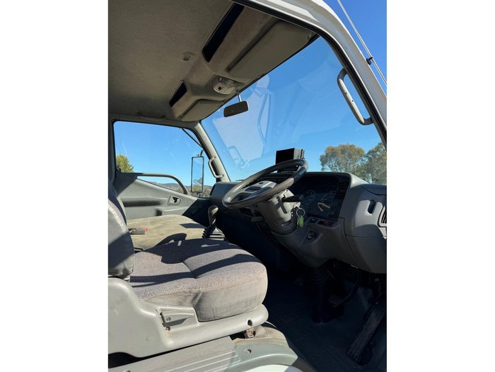 2006 Mitsubishi Canter 500/600