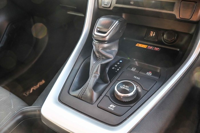 2023 Toyota RAV4 GXL