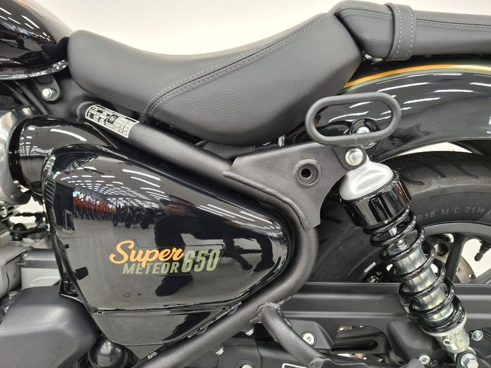 2026 Royal Enfield SUPER METEOR 650 Green