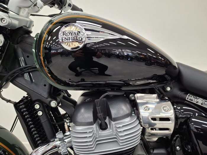 2026 Royal Enfield SUPER METEOR 650 Green