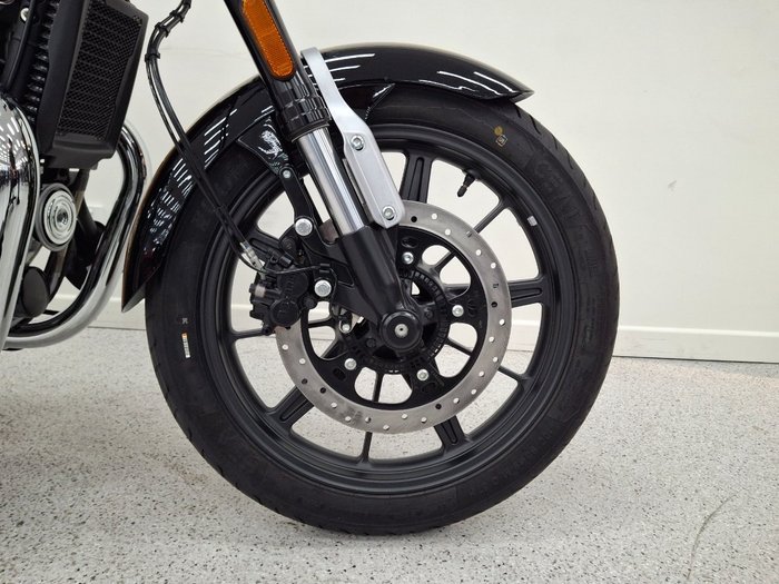 2026 Royal Enfield SUPER METEOR 650 Green