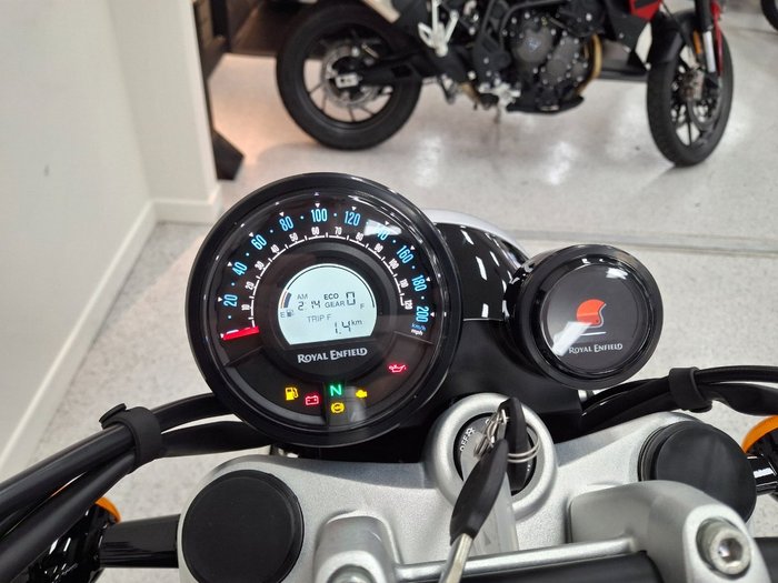 2026 Royal Enfield SUPER METEOR 650 Green