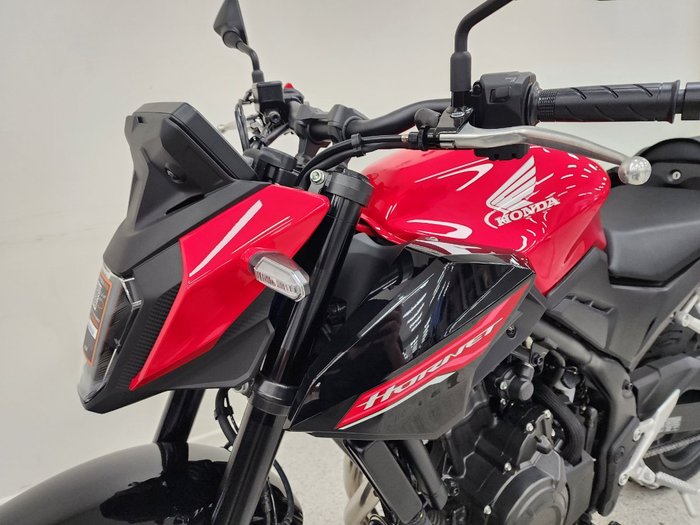 2024 Honda CB500 HORNET Red