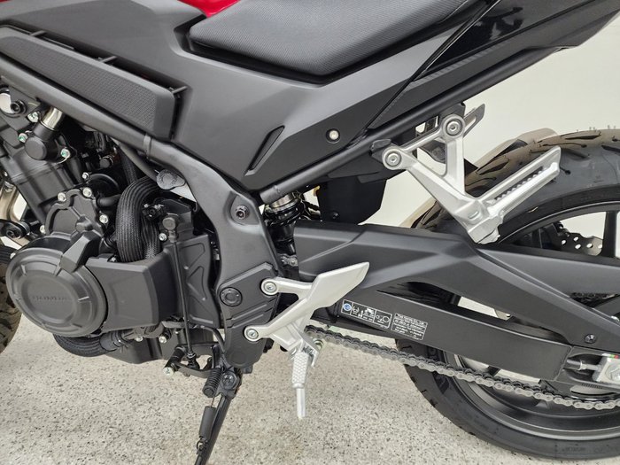 2024 Honda CB500 HORNET Red