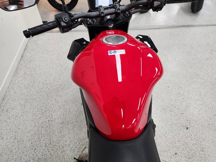 2024 Honda CB500 HORNET Red