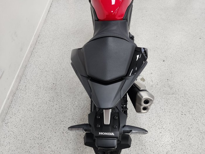 2024 Honda CB500 HORNET Red