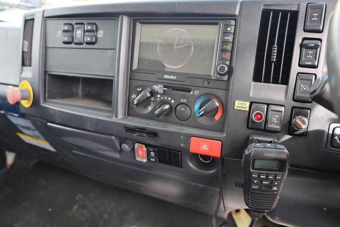 2022 Isuzu N Series NPS 75/45-155 White