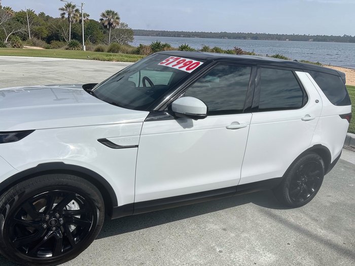 2021 Land Rover Discovery D300 SE