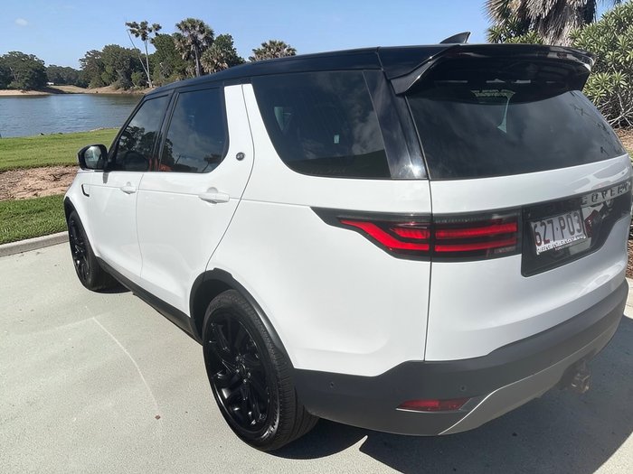 2021 Land Rover Discovery D300 SE