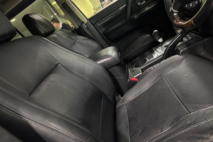 2016 Mitsubishi Pajero Exceed