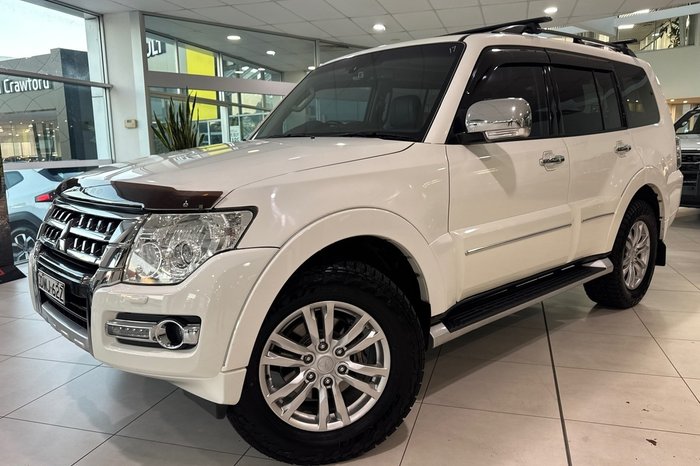 2016 Mitsubishi Pajero Exceed