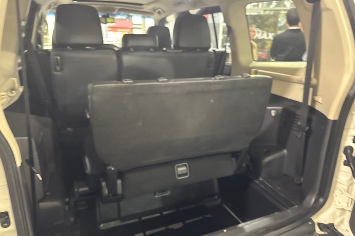 2016 Mitsubishi Pajero Exceed