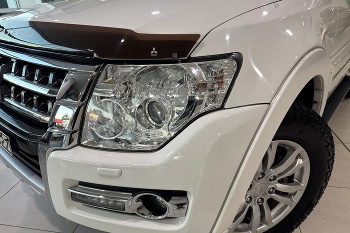 2016 Mitsubishi Pajero Exceed