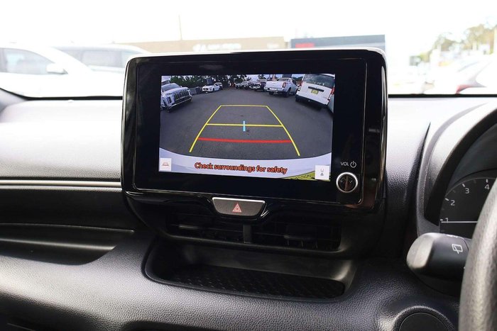 2024 Toyota Yaris Ascent Sport