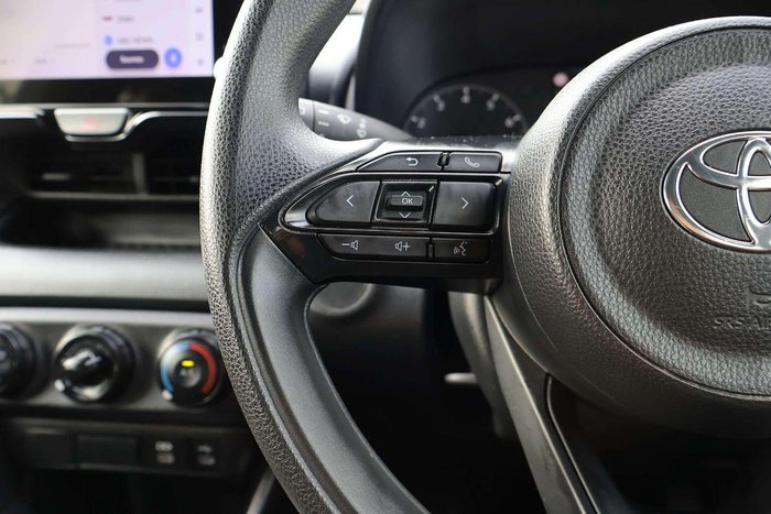 2024 Toyota Yaris Ascent Sport