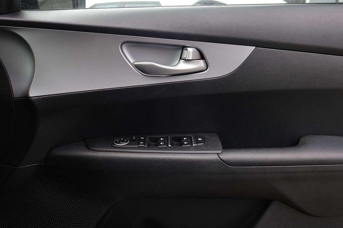 2024 Kia Cerato S