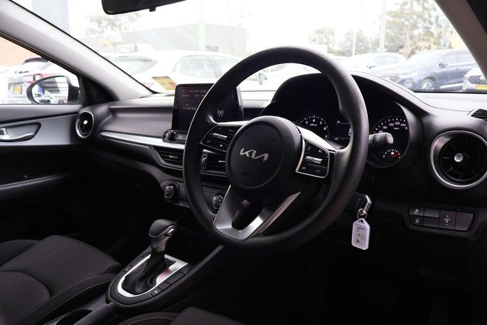 2024 Kia Cerato S