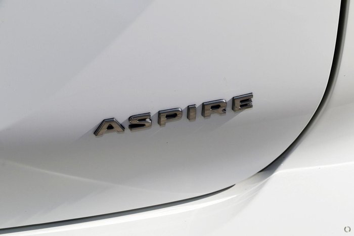 2025 Mitsubishi Outlander Aspire
