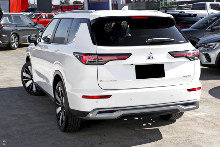 2025 Mitsubishi Outlander Aspire