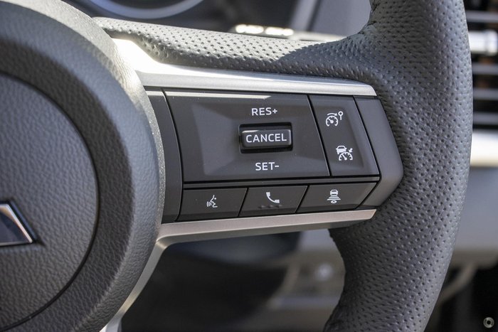 2025 Mitsubishi Triton GLS