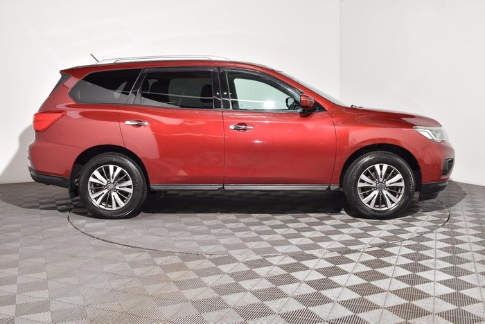 2017 Nissan Pathfinder ST