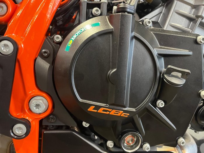 2026 KTM 990 Duke R Duke Orange