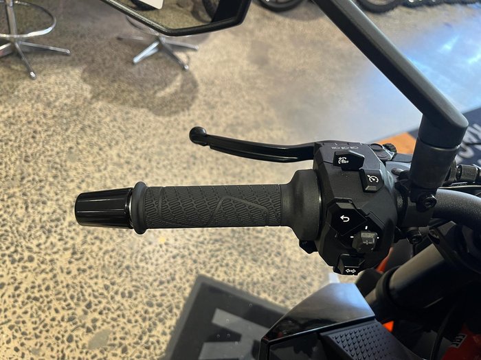 2026 KTM 990 Duke R Duke Orange