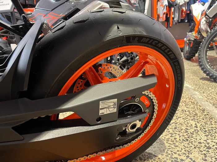 2026 KTM 990 Duke R Duke Orange