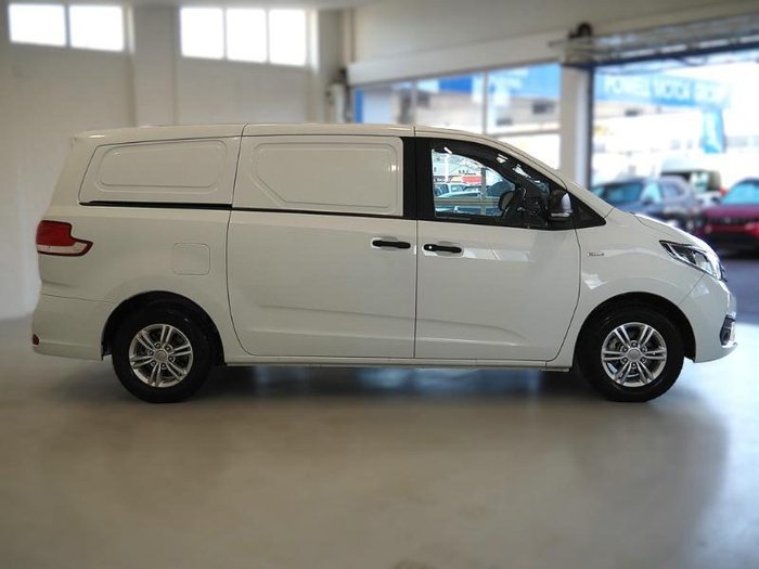 2023 LDV G10 +